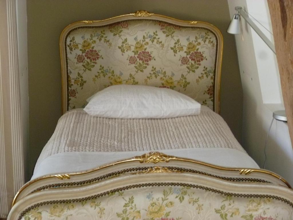 Manoir De Boisairault Bed & Breakfast Le Coudray-Macouard Oda fotoğraf